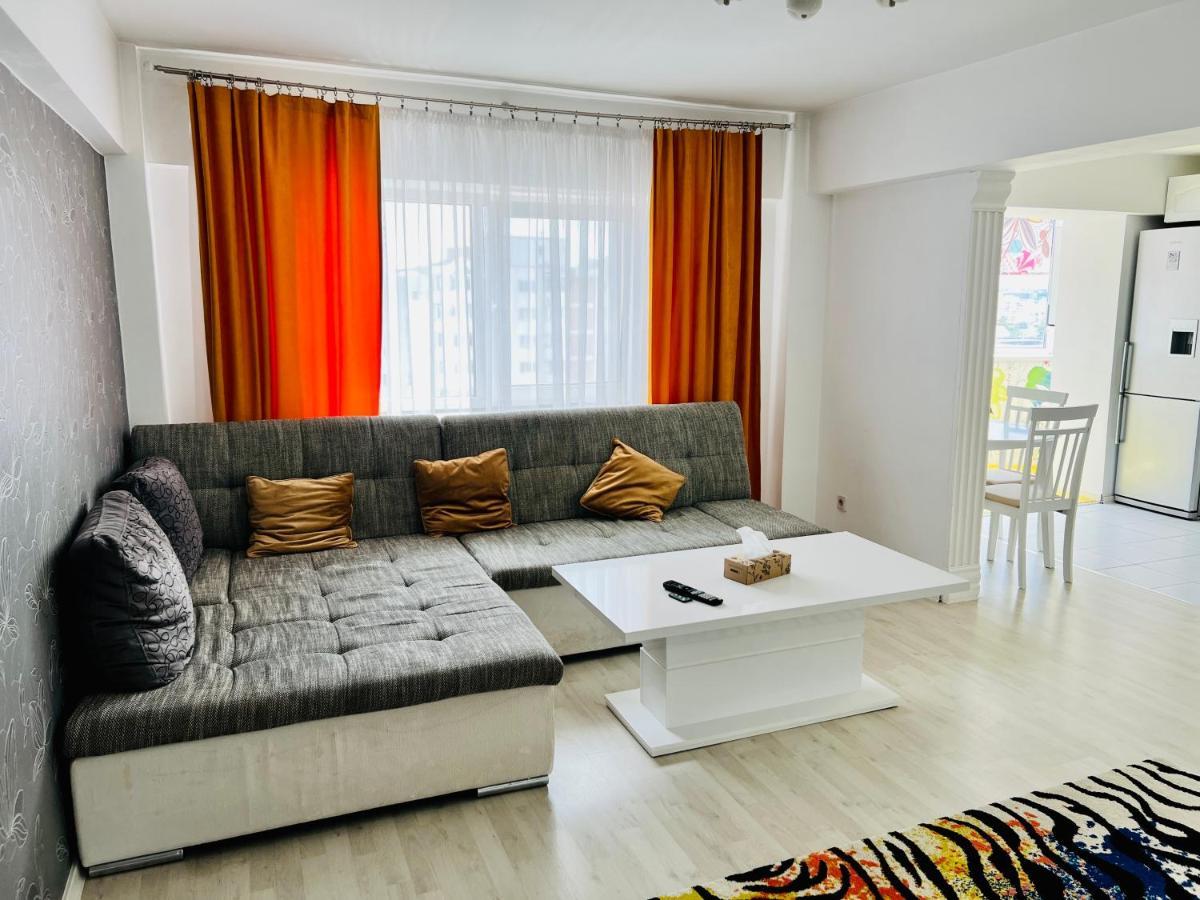 Panoramic M&M Apartment スチャヴァ エクステリア 写真